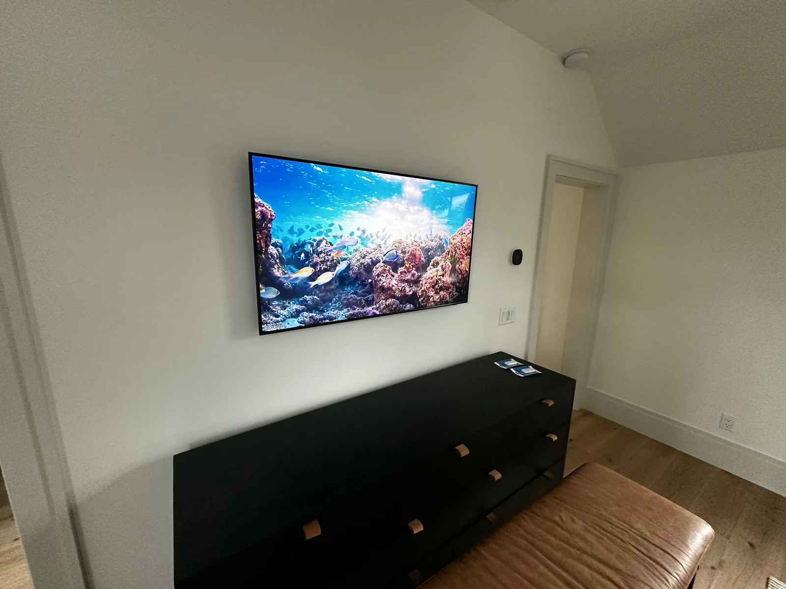 Flat Panel TV Installation project by Hooked Up Installs, photo 33