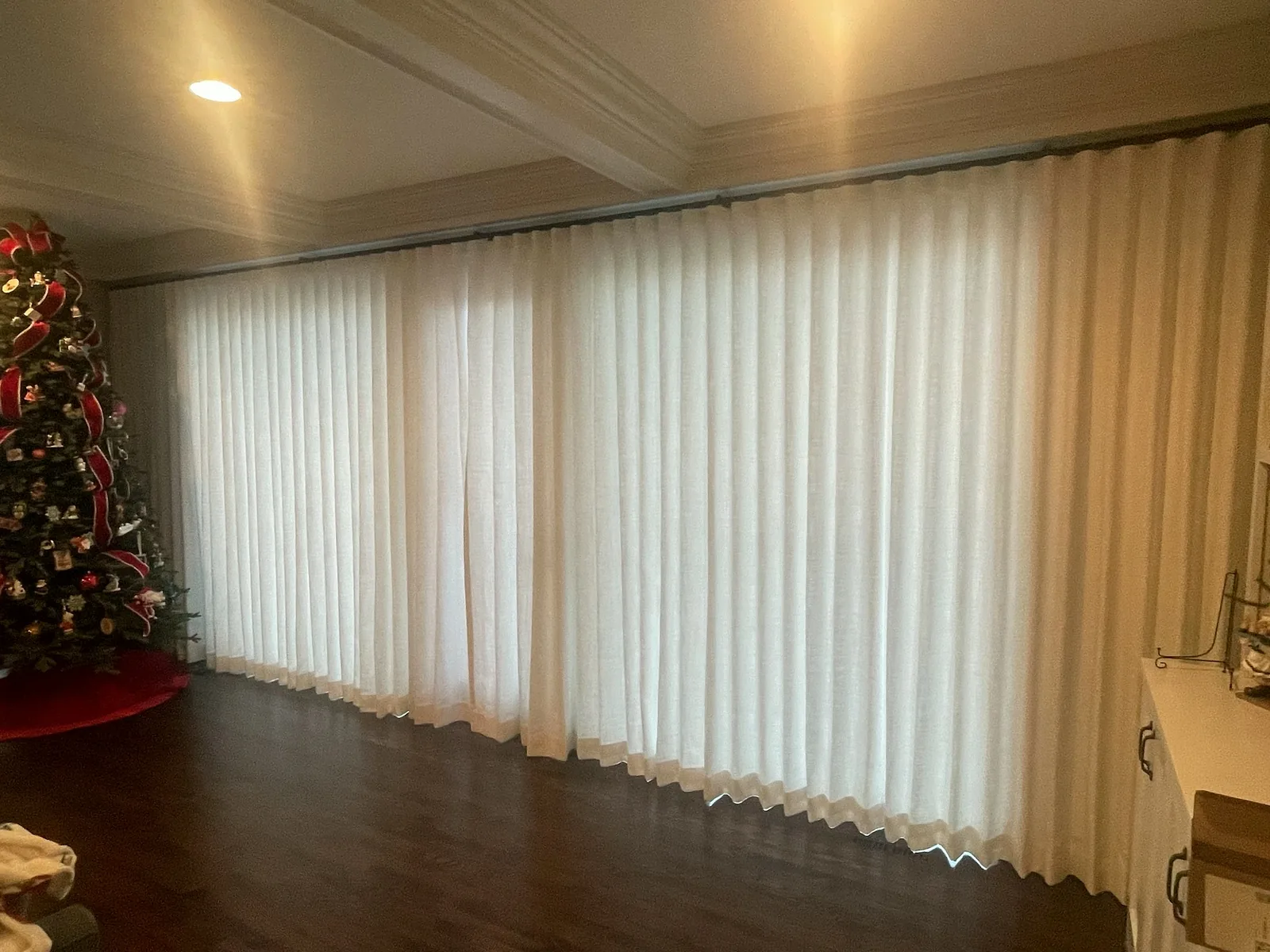 Window Treatments project by Hooked Up Installs, photo 41