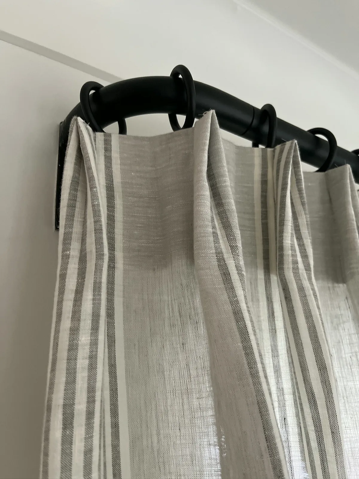Window Treatments project by Hooked Up Installs, photo 27