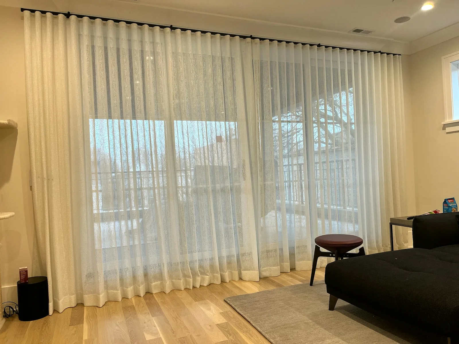 Window Treatments project by Hooked Up Installs, photo 15