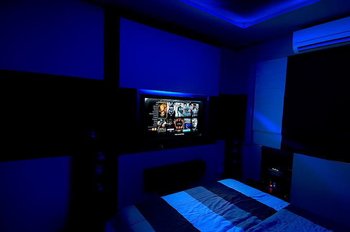7 Awesome Bedroom Home Theater Setups - Hooked Up Installs ...